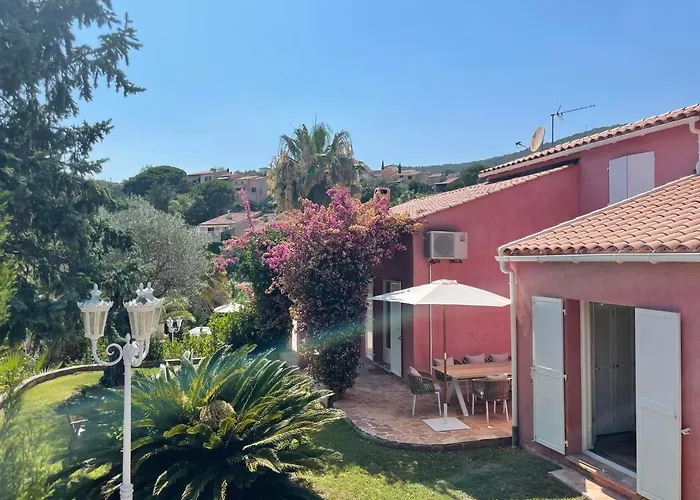 Fantastic Pool Villa 900M To The Beach; With Extravagant Big Garden
