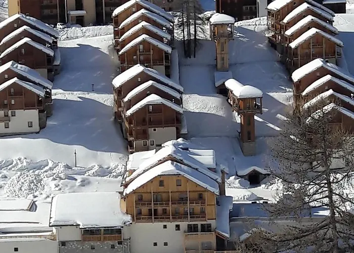residence avec piscine ,chalet des rennes