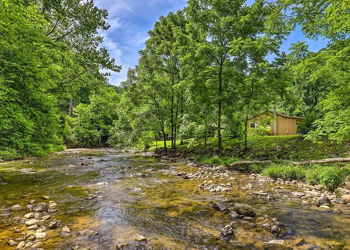 Bonfires & Bbqs! Creekside Retreat In Marshall