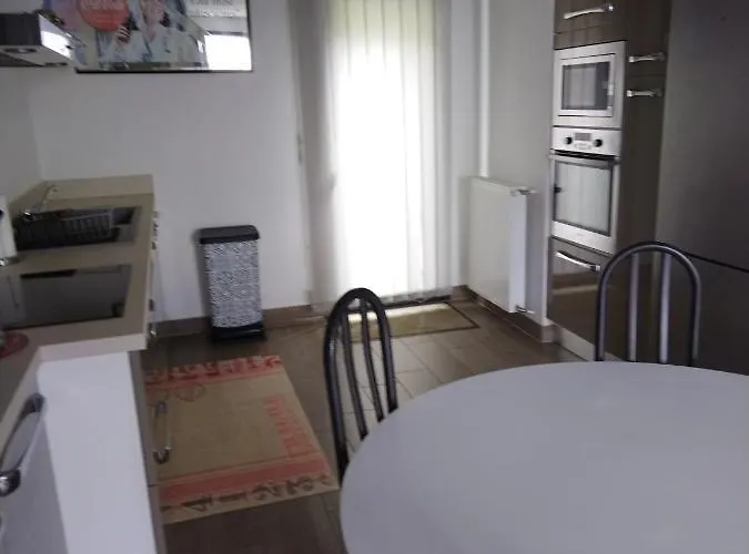 Anglet Petite Maison A 2 Kms Des Plages Et De Biarritz