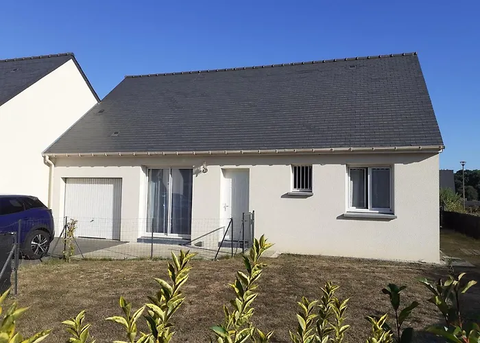Maison familiale entre Dinard-St Malo-Dinan.