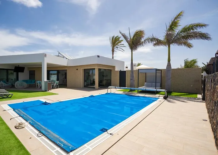 Chalet: Sea Breeze Villas Lapa&Claca