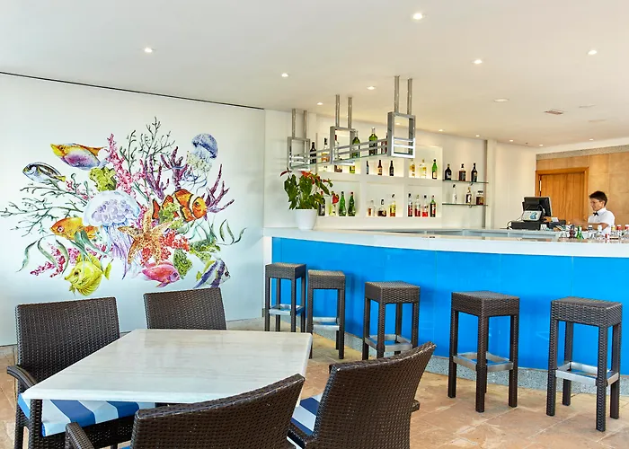 Universal Hotel Romantica