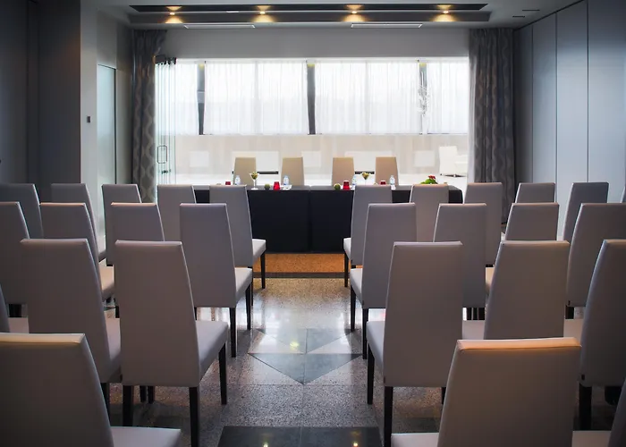 Gran Hotel Luna De Granada