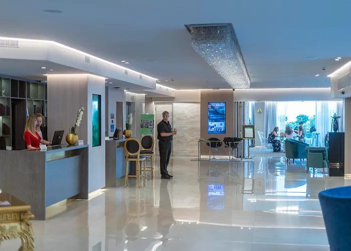 Strandhotel: St George Lycabettus