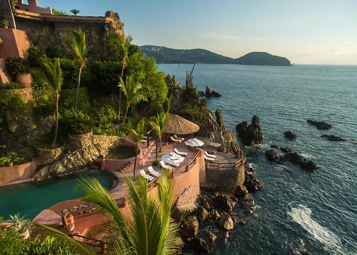 Central hotel: La Casa Que Canta (Adults Only)