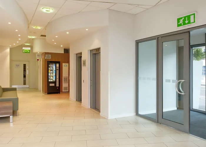 Holiday Inn Express London City, An Ihg