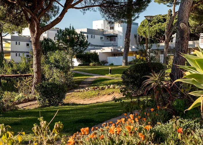 Self Catering : Apartamentos Turisticos Pinhal Da Marina