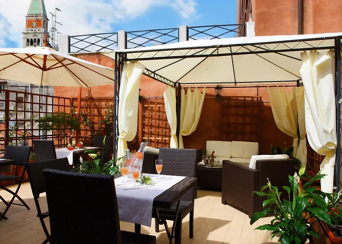 Hôtel avec piscine: Hotel Castello