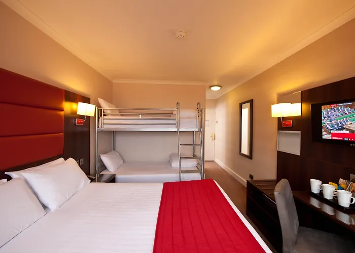 3 star hotel: Leonardo Inn Glasgow West End