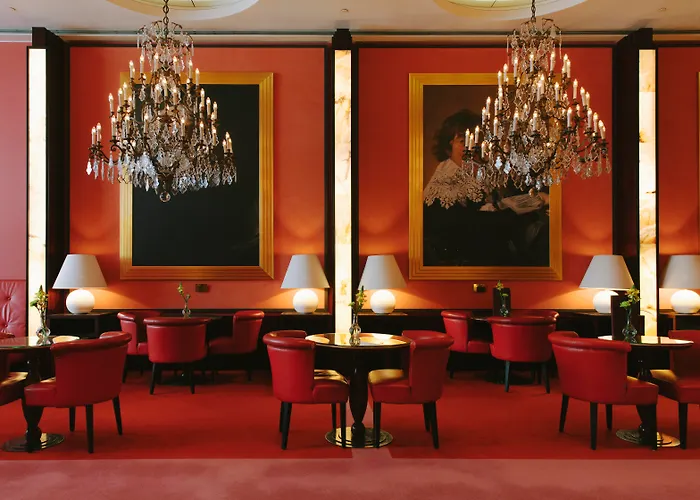 De L'Europe Amsterdam - The Leading s Of The World