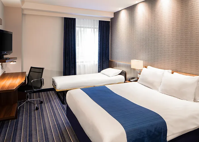 Holiday Inn Express Arena Towers By Ihg