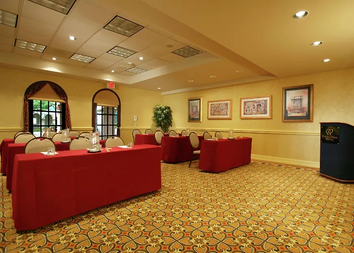 Estancia del Norte San Antonio, A Tapestry Hotel by Hilton