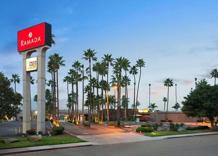 Ramada By Wyndham San Diego North & Conference Center