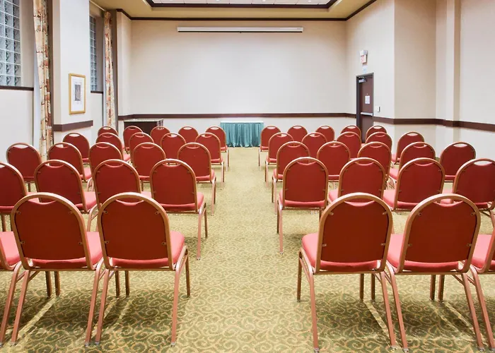 Boutique hotel only: Holiday Inn Express Hotel & Suites Portland-Northwest Downtown By Ihg