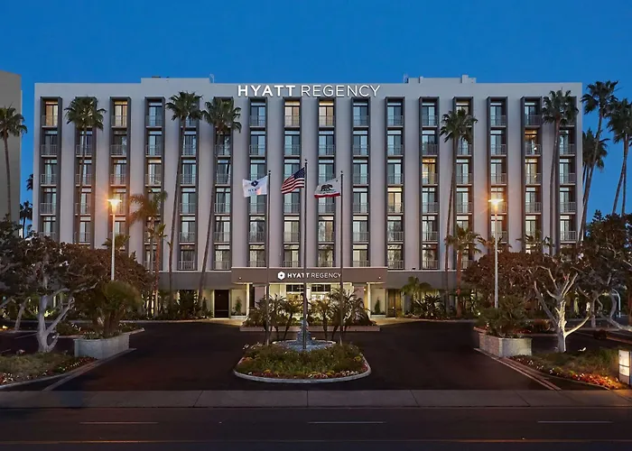 Pet Friendly hotel: Hyatt Regency Newport Beach West