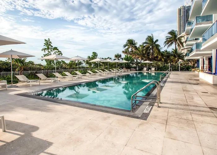 Churchill Suites Monte Carlo Miami Beach