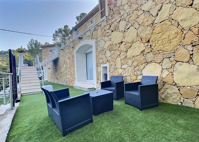 Charmant logement avec piscine