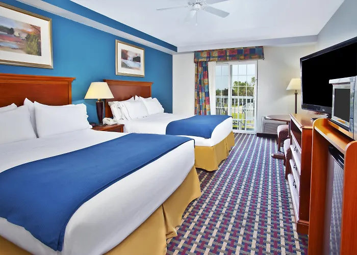 Holiday Inn Express Hotel & Suites Petoskey By Ihg