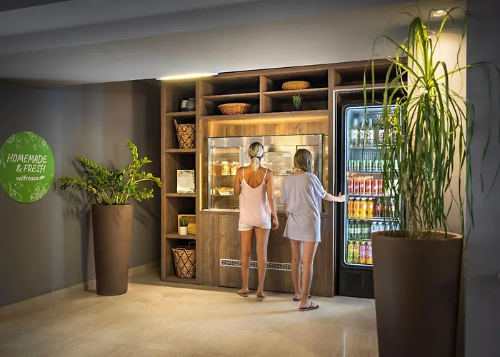 Valamar Crystal