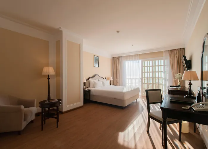 Boutique hotel only: Sunrise Nha Trang Beach Hotel & Spa