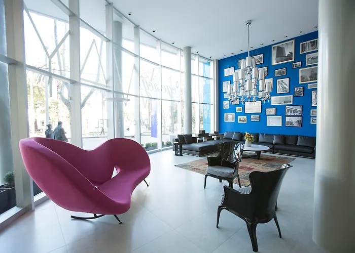 Regency Way Montevideo Hotel