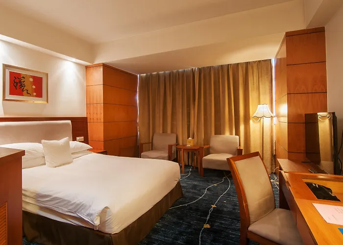 Gloria Plaza Hotel Kangqiao