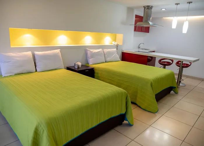  Ramada By Wyndham Acapulco & Suites