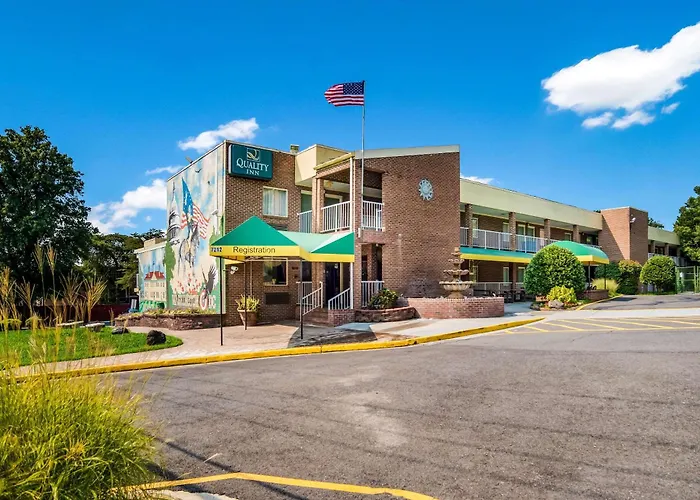 Motel: Quality Inn Mount Vernon