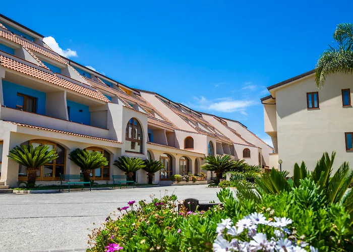 Tropis Hotel