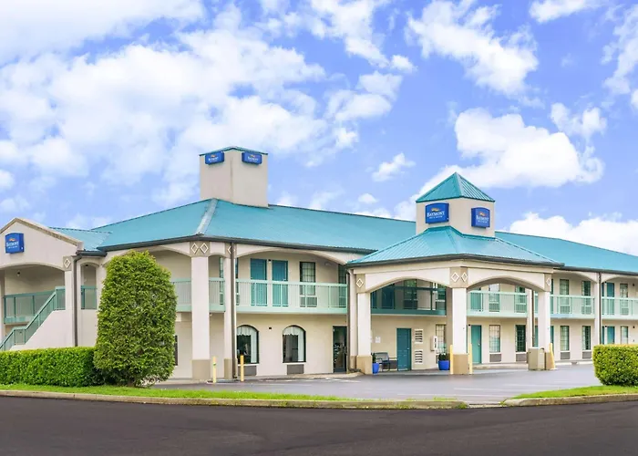 Motels Baymont By Wyndham Gallatin