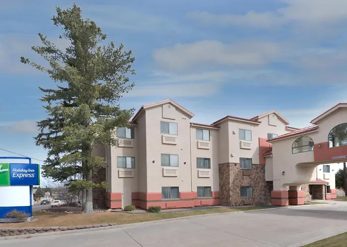 Holiday Inn Express Show Low By Ihg