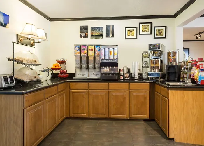 Motel: Baymont By Wyndham Bozeman