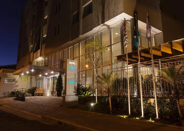 Hotel central: São Carlos Marklin Suítes