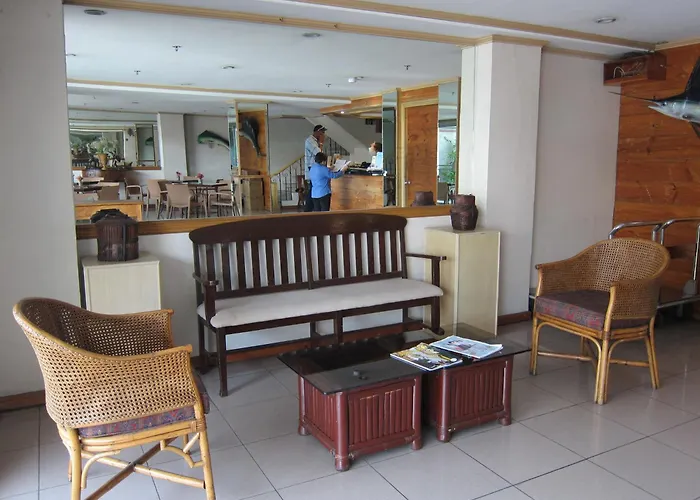 Nichols Airport Hotel