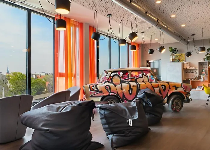 3 SterneHotel Holiday Inn - The Niu, Hide Berlin Friedrichshain By Ihg