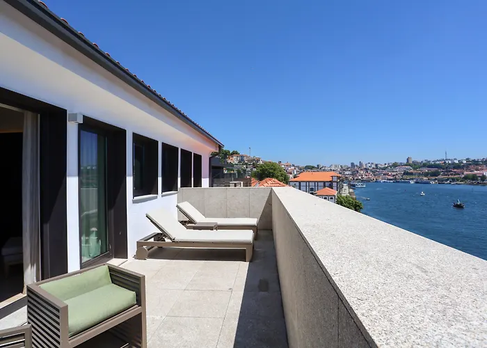 Hotel: Neya Porto Hotel