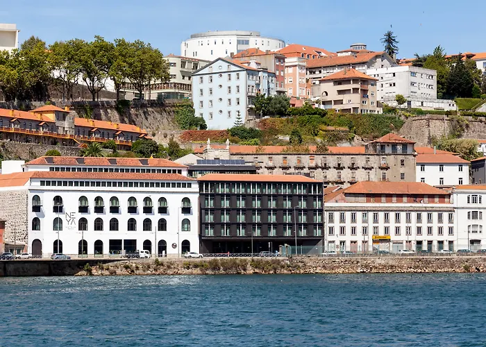 Hotel: Neya Porto Hotel