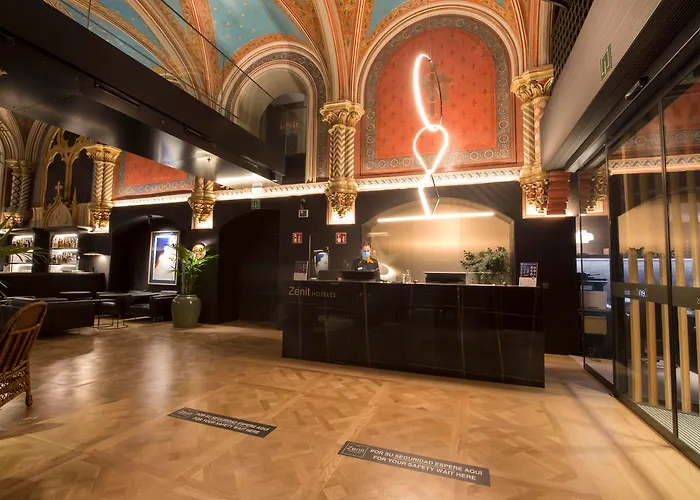 Hotel con piscina: Zenit Convento San Martin