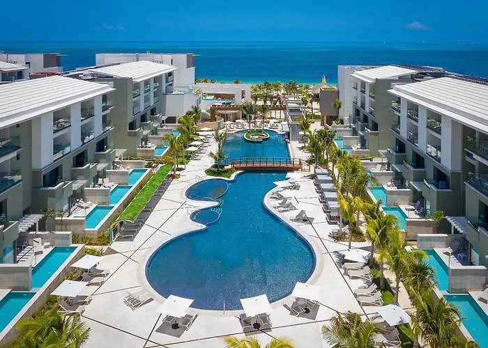 Catalonia Grand Costa Mujeres All Suites & Spa