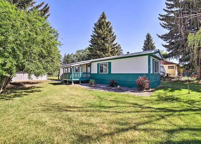 Cozy Ashton Abode W/ Yard - Near Park & Pool!