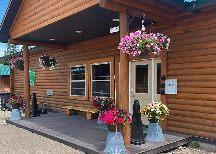 Villa: Cabin Village