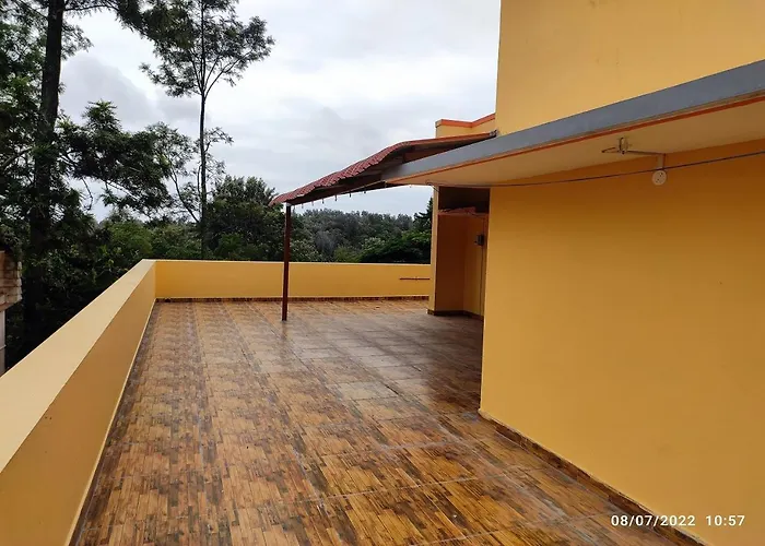 Private Villa: Sun Deluxe Villa, Yercaud