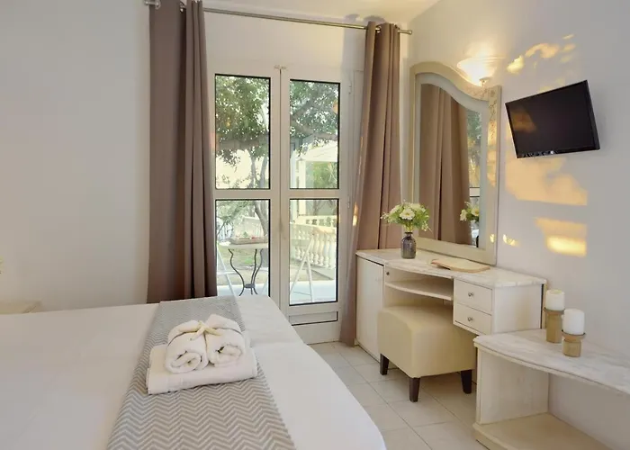 B&B only: Hotel Tagoo