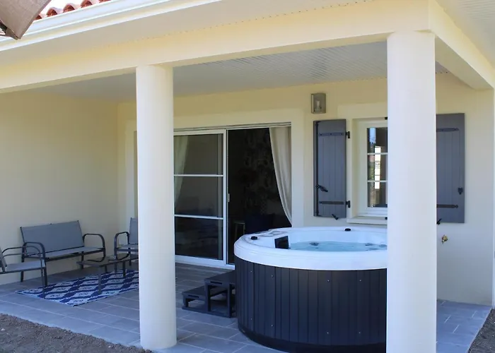 Gîte Rose, Séjour détente et bien être en famille avec jacuzzi