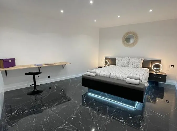 Appartement hors du commun avec son jacuzzi