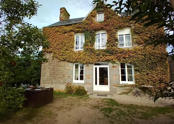 DOMAINE DES TISSEYS vue sur le Mont St Michel