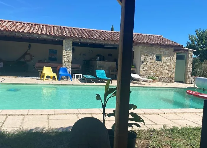 Loue appartement avec jardin