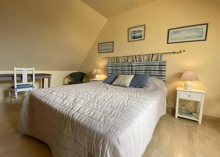 Maison 3* face à la mer avec WiFi, à 200m du littoral, terrasse, parking, et tout confort à Pleumeur-Bodou - FR-1-368-366