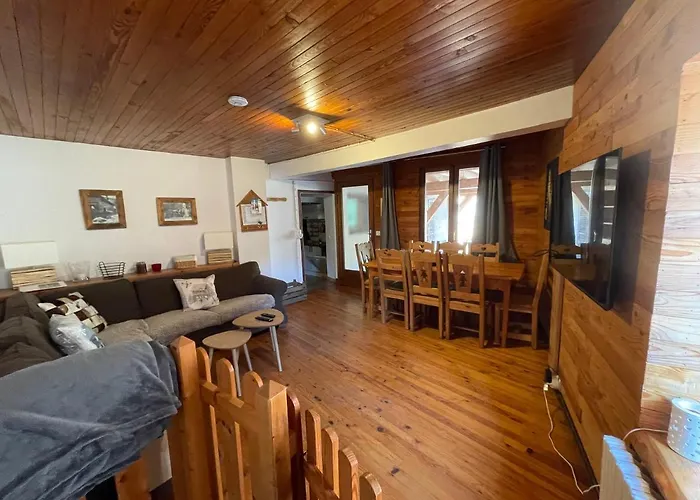 LE BLIZZARD Bel appartement avec grande terrasse dans vieille ferme de montagne rénovée